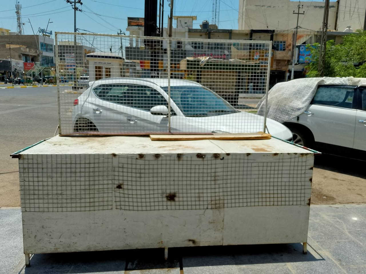بسطية حديد للبيع.

واسط ـ قضاء العزيزية 
*********** أو مراسلة الصفحه
