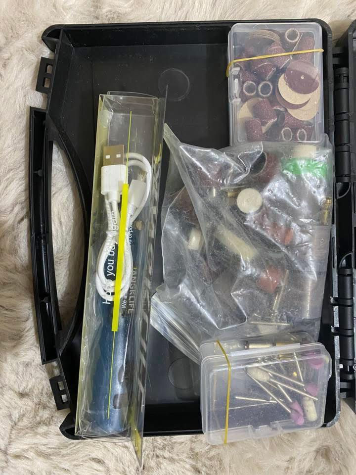 قطع امزون جديدة ومتنوعة
بمناسبة رمضان مسوي بيهن تخفيض حلو

اي قطعة تعجبك علق عليها وانطيك سعرها

ملاحظة : الاسعار حلوة لحد يخاف 🤣


**إذا كنت صاحب هذا الإعلان وتريد حذفه لأي سبب، رجاءا أرسل رسالة إلى الدعم الفني**