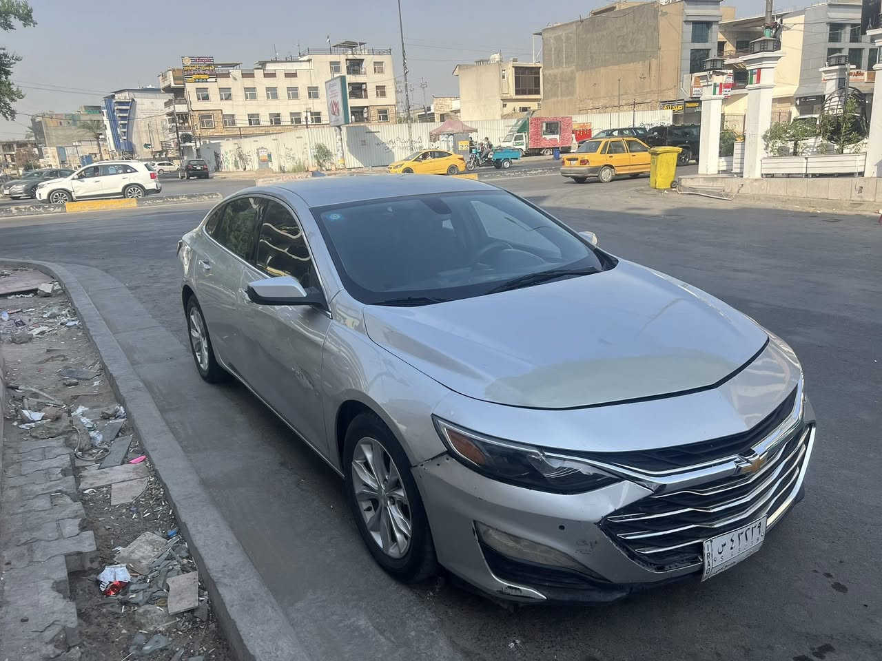 لسلام عليكم ماليبو موديل 2020 للبيع ابيع على عطلها محرك سليم بس الكير متفلش عارضها ب70 ورقه مكاني بغداد الشعب  ***********
