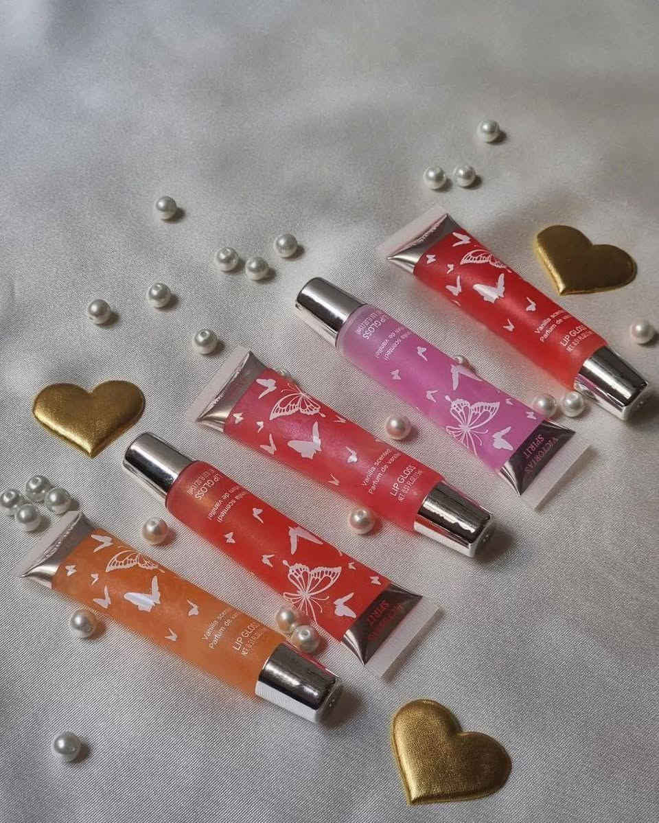 ليب غلوس  ملمع شفاه من فكتوريا سيكرت
يمنع جفاف الشفاه بروائح عطرية جميلة
غني بالفيتامينات ومرطّب للشفه ويحتوي على فيتامين E
السعر 3 الالاف دينار
يوجد توصيل
 #جديد #viral #facebookreel #explore #العيد #رمضان #بغداد #النجف


**إذا كنت صاحب هذا الإعلان وتريد حذفه لأي سبب، رجاءا أرسل رسالة إلى الدعم الفني**