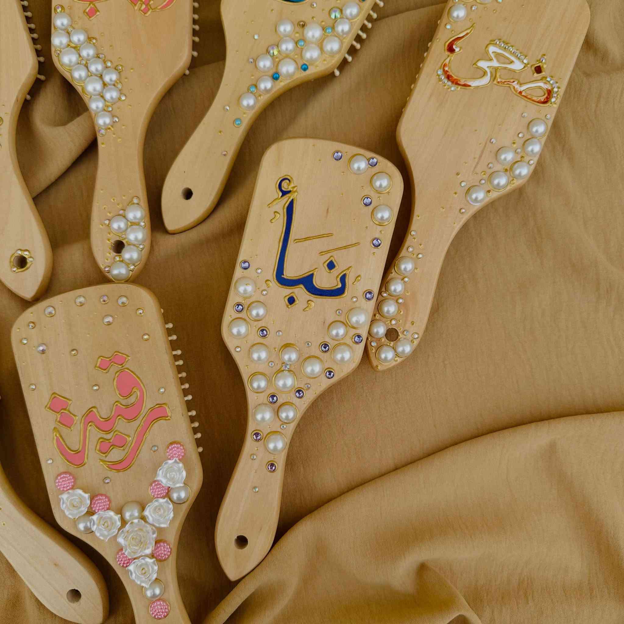 خلو مشط شعركم مميز بأسمكم وجميل مثلكم🥹💛✨
الاسم حسب الطلب ✨
وبسعرمناسب 
التوصيل لكل المحافظات ب٥وبس🚚✨
للحجز خاص💛
'
'
#اكسبلور_explore #exercise #explore


**إذا كنت صاحب هذا الإعلان وتريد حذفه لأي سبب، رجاءا أرسل رسالة إلى الدعم الفني**