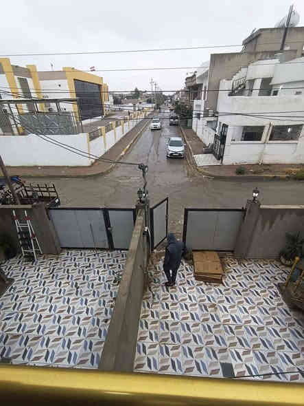 🔥دارين  للبيـع طابو صرف المساحة 200م بناء حديث 
المساحة الدار 100م طابق ونص يحتوي على   2غرف نوم وهول ومطبخ واستقبال وصحيات 2 درج خارجي وكراج سيارة
🏘️🏘️ مع  وارد شهري للدار 600الف شهريٱ

الموقع كركوك حي العسكري قرب مدرسة بغدا كول او خلف صيدلية كردستان 
💥السعر 165مليون وبي مجال 
للاتصال***********٩
           ***********
مرجعة مكتب الصالح للعقار كركوك حي النصر شارع الوسط
