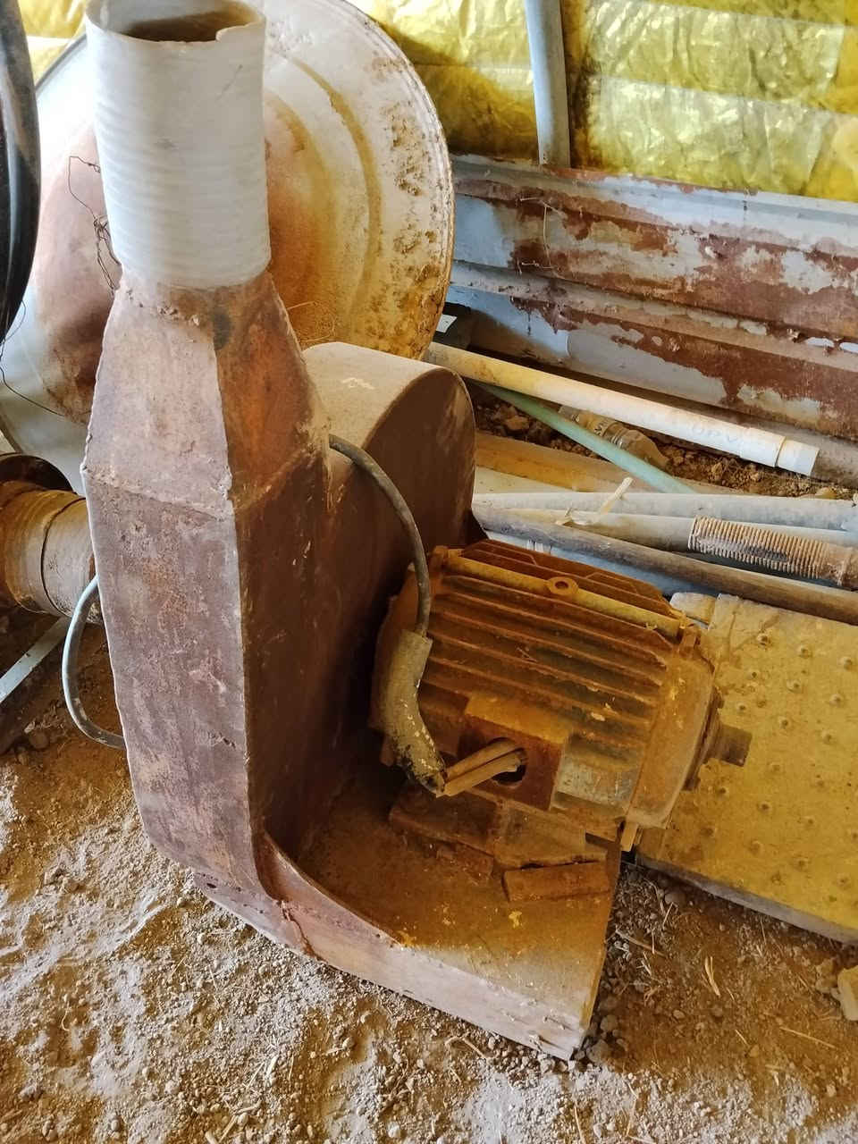 السلام عليكم جاروشة للبيع المكان بغداد ***********
