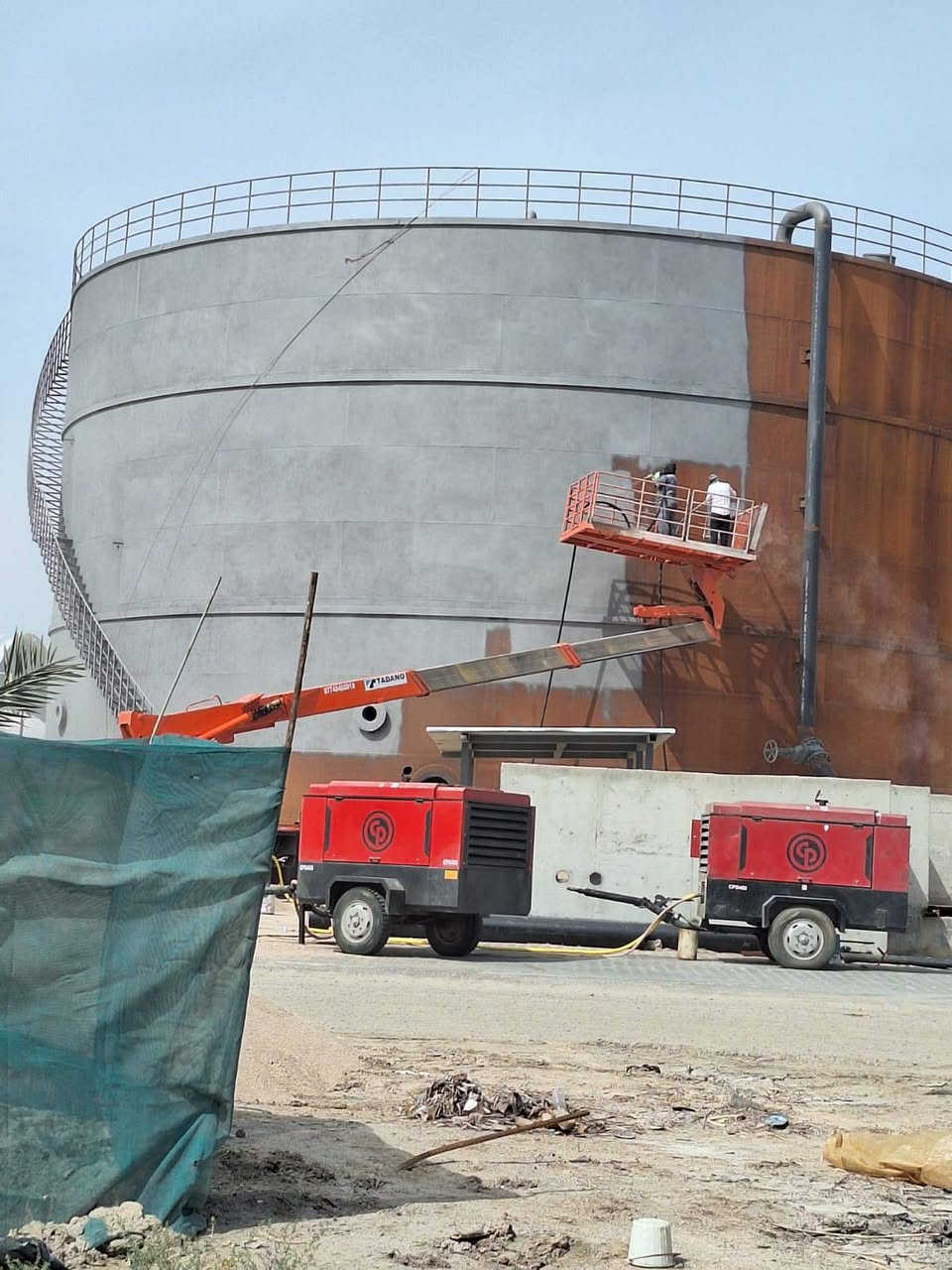 📣 إعلان مهم لأصحاب المشاريع السكنية والصناعية والنفطية
🎯 خدمات العصف الرملي والطلاء – مكتب السيف

إذا عندك بناية، معمل، هيكل معدني، أو حتى خزانات نفط وتريد شغل نظيف ودقّة عالية…

مكتب السيف يوفر لك أفضل خدمات العصف الرملي والطلاء باستخدام أحدث الأجهزة وبمعايير عالية.

🛠️ خدمات العصف الرملي:

✔ تنظيف واجهات البنايات والحجر والمرمر

✔ إزالة الصدأ والدهون والطبقات القديمة

✔ تجهيز السطوح قبل الطلاء

✔ تنظيف الهياكل والخزانات الصناعية

✔ العصف الرملي لخزانات النفط والمعدات النفطية الثقيلة بأعلى جودة

🎨 خدمات الطلاء الصناعي:

✔ دهانات مقاومة للرطوبة والعوامل الجوية

✔ طلاء صناعي للهياكل والخزانات الثقيلة

✔ طلاء متخصص ضد التآكل للمعدات النفطية

✔ تنفيذ الطلاء حسب مواصفات المشاريع وبجودة عالية

🔥 ليش تختار مكتب السيف؟

• خبرة واسعة بالأعمال الصناعية والنفطية

• سرعة إنجاز بدون ما نضحي بالجودة

• معدات حديثة + فريق محترف

• أسعار مناسبة وشغل مضمون

• جودة تبين من أول دقيقة

🏗️ استلام مشاريع كاملة – من تنظيف السطح إلى الطلاء النهائي.

📞 للحجز والاستفسار:

📱 ***********

📱 ***********

🔰 مكتب السيف… الجودة إلزام مو خيار.
