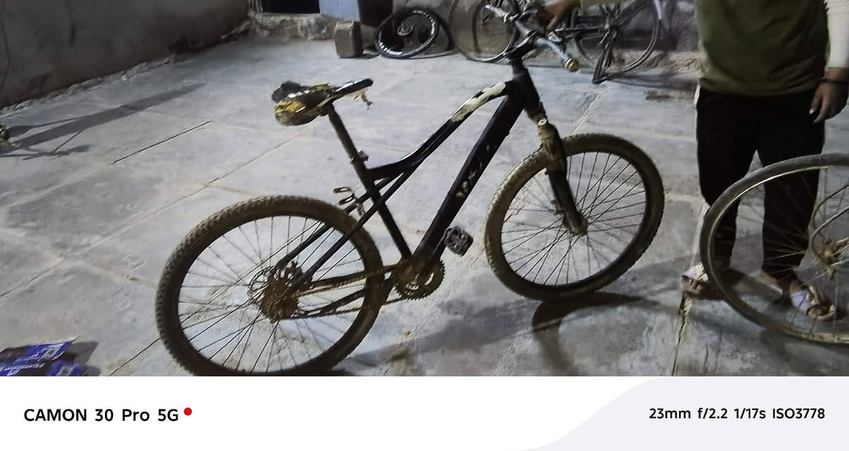 باسكلات البيع سعر لواحد ب30.   لتواصل. *********** مكاني الحمزه شراقي
