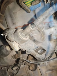 عندي كير كورلا للبيع نحله موديل 2008امريكي 5خطوط عل فحص وحاليا مشدود ب...