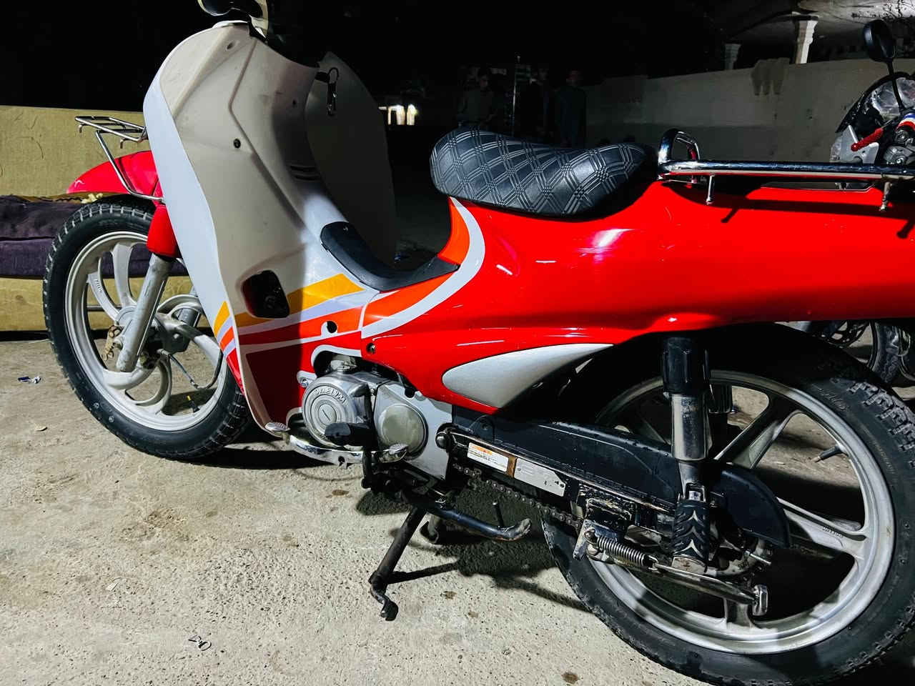 سرفيس نضيف بمعنى الكلمة كير ومحرك
السعر 500 وبي مجال 
الاتصال ***********
