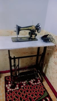 مكينة خياطة • نضيفه • مستعجلة
