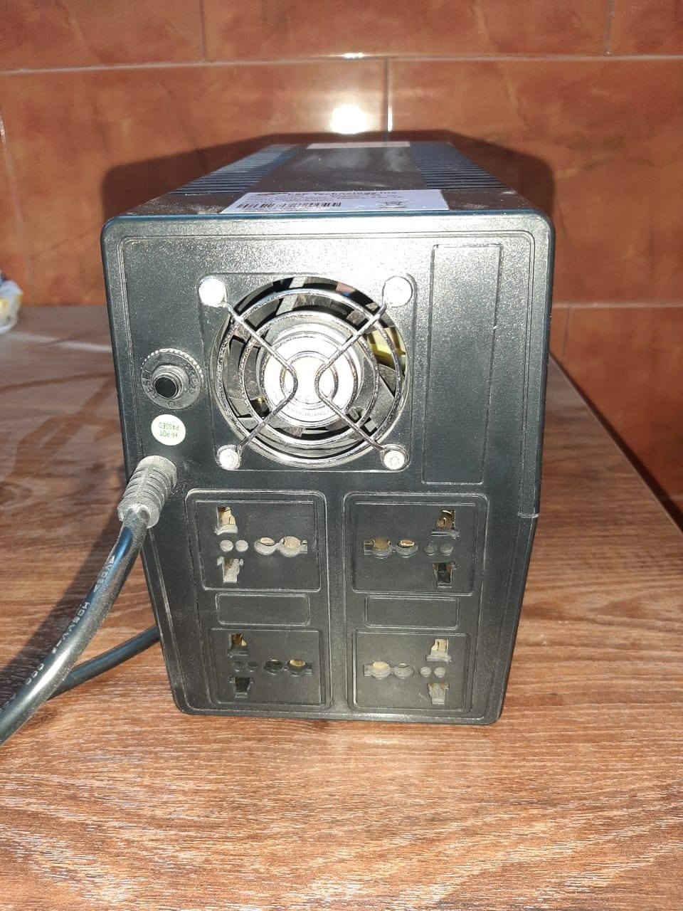 السلام عليكم شباب هذا UPS البيع استخدام شهرين فقط وباقي التفاصيل بل صوره/مكاني بغداد/حي اور قرب جامع الفردوس/السعر 180الف


**إذا كنت صاحب هذا الإعلان وتريد حذفه لأي سبب، رجاءا أرسل رسالة إلى الدعم الفني**