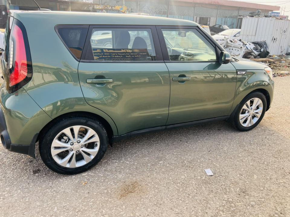 كيا صول2014
محرك 2.0
بيها رشات صبغ اثر جراد وموجود ڤديو قبل الصبغ
السيارة بدون تبديل كلها ليبل واحد
مكانها واسط النعمانية 
السعر ب105 بيها مجال بسيط جداً
***********
