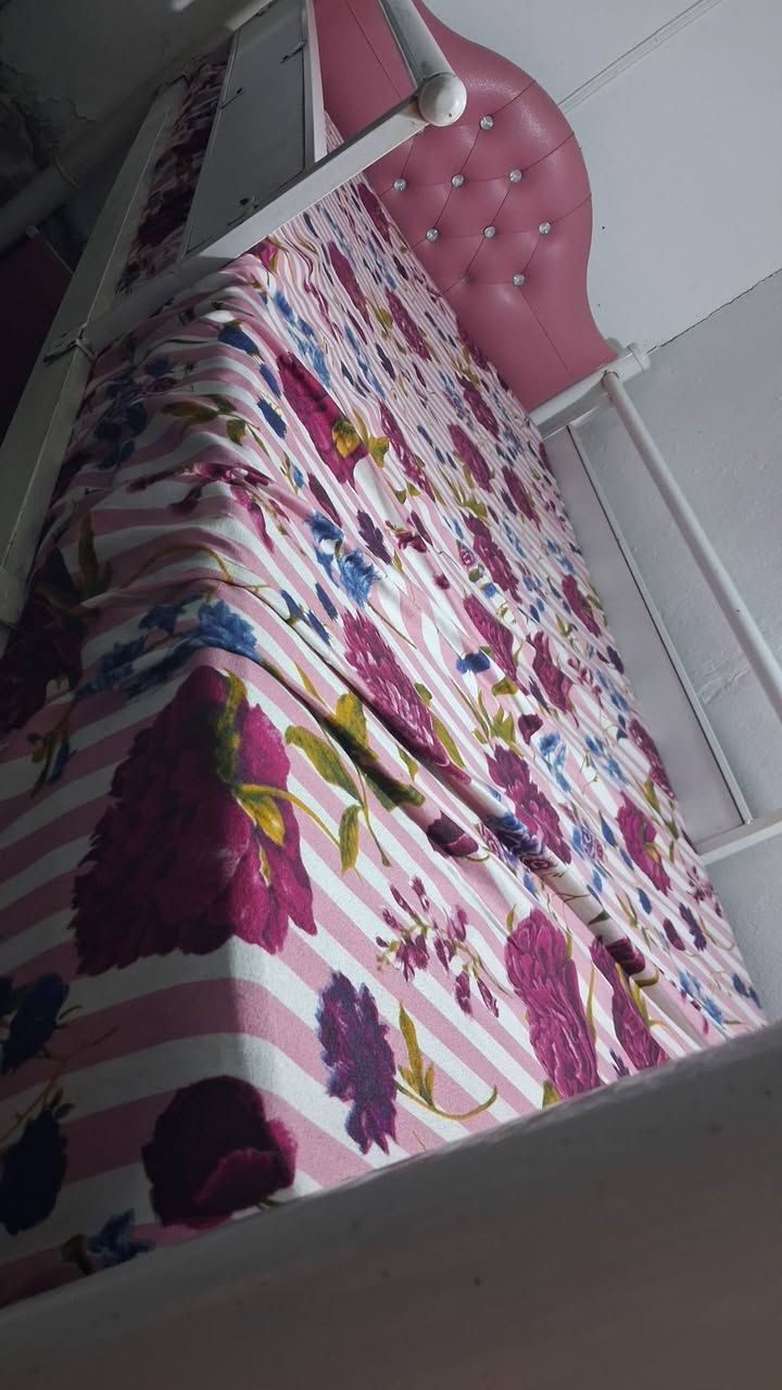 السلام عليكم جربايه كلش جبيره طابقين نظيفه هيه دوشك ١٥٠ قفل
برده تول مبطن ١٠ امتار ب ٤٠ قفل


**إذا كنت صاحب هذا الإعلان وتريد حذفه لأي سبب، رجاءا أرسل رسالة إلى الدعم الفني**