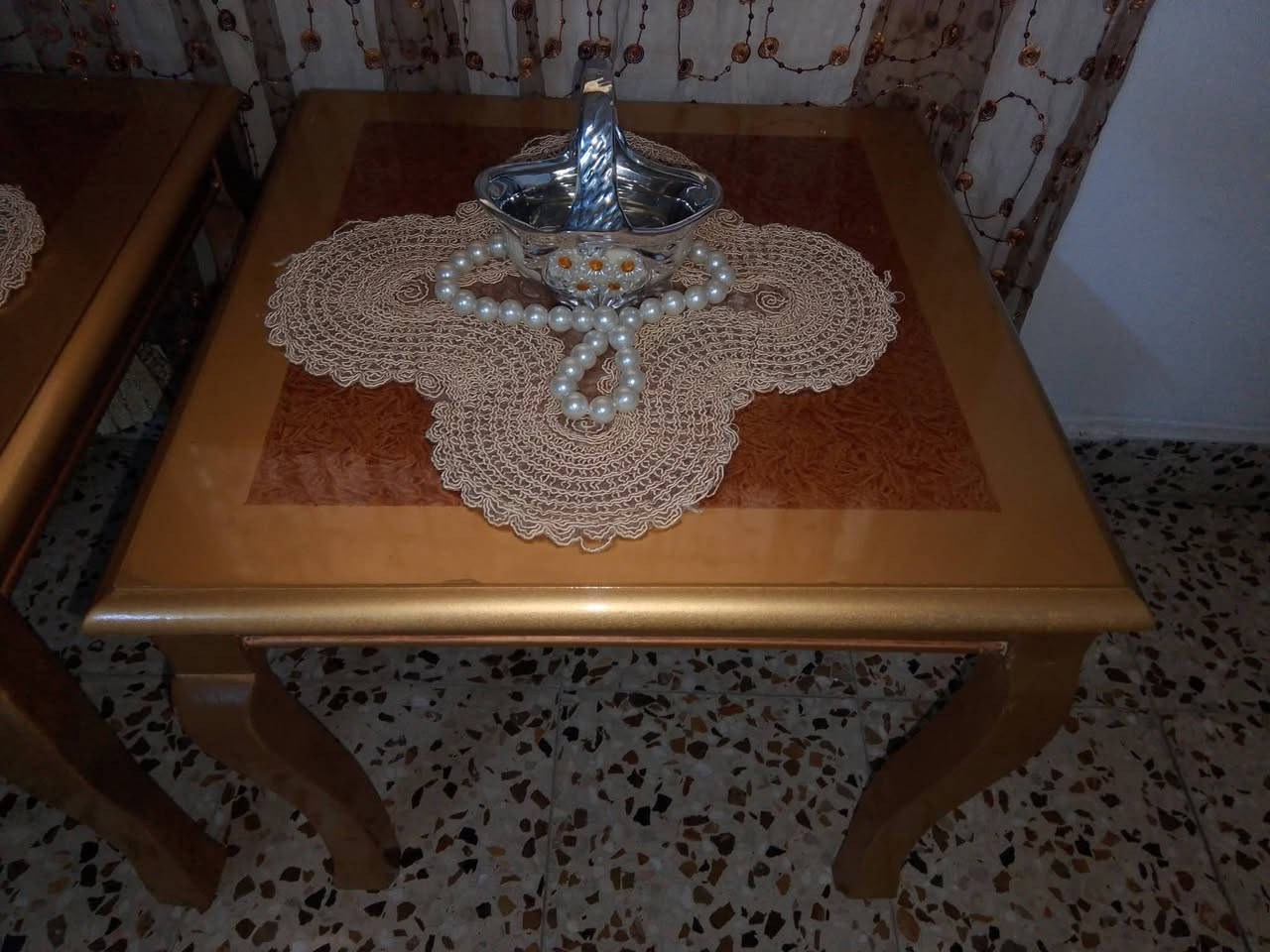 طبلات نضيفات جداااا وحده وسطيه جبيره و4 صغار ميز تلفزيون نضيف جدا شخط مابي
العنوان بغداد حي الجامعه


**إذا كنت صاحب هذا الإعلان وتريد حذفه لأي سبب، رجاءا أرسل رسالة إلى الدعم الفني**