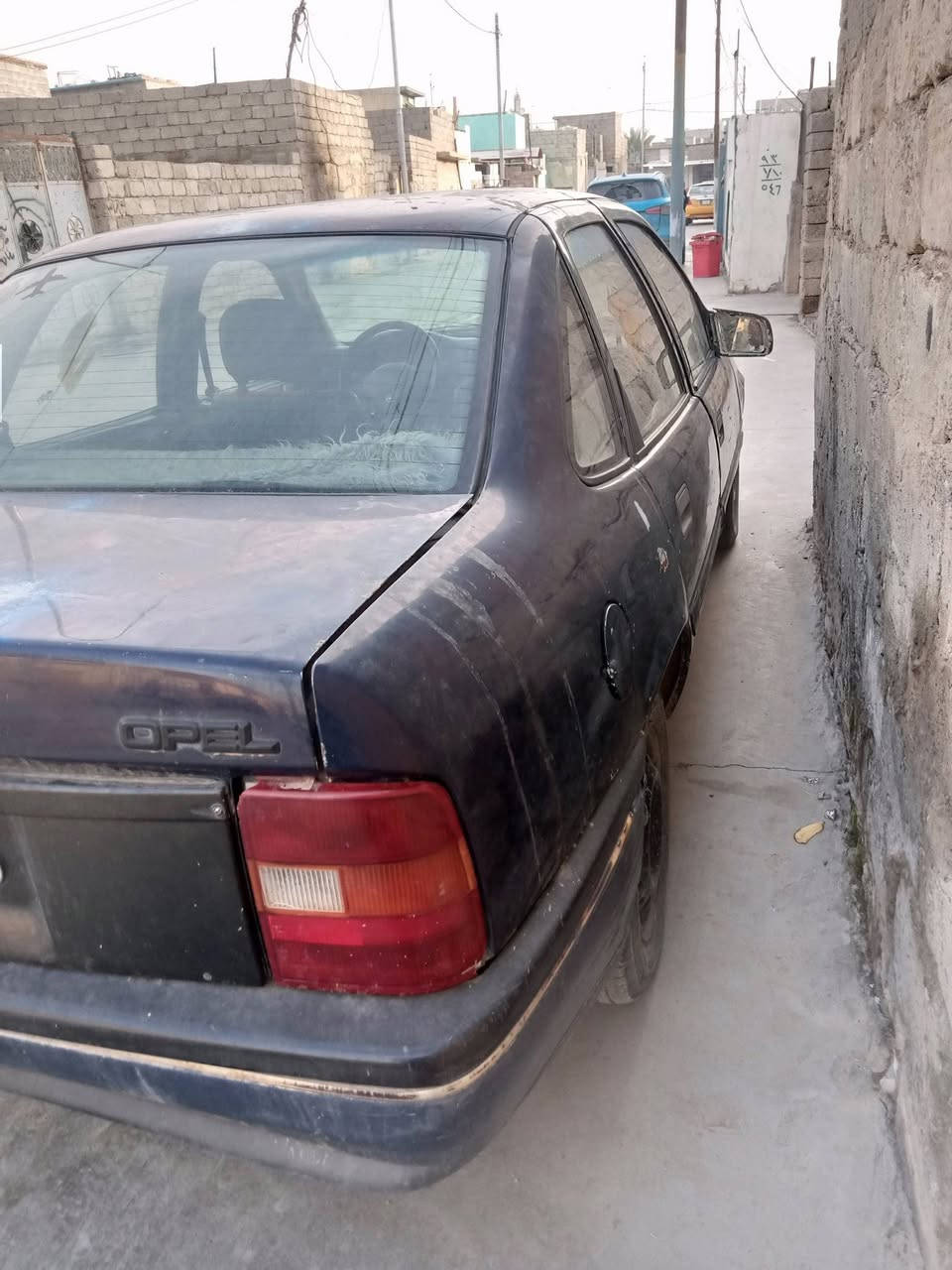 فكترا حجم 16 موديل 91 لون نيلي سنويه بيضه (شرط تحويل) ماكينه وكير شرط .سياره بس جاملغات وراء بيها معجون .....بدنه مبدله مكان موصل السعر 22 بيها مجال لطيبين... ***********
