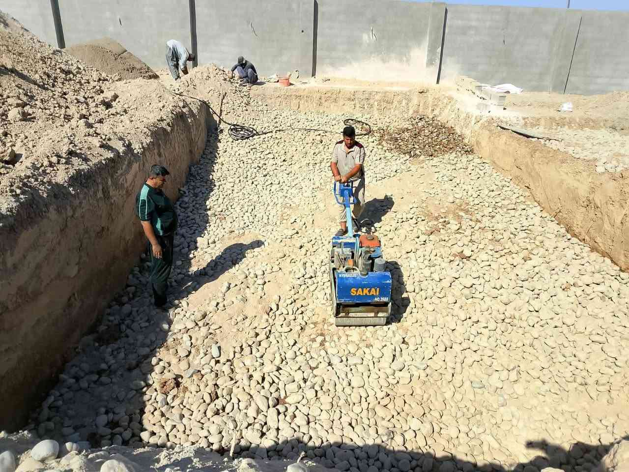 🔹 النخبة للمسابح والشلالات الحديثة

فخامة التصميم.. ودقة التنفيذ.

نحوّل فكرتك إلى مشروع متكامل بأعلى معايير الجودة والإتقان.

✦ تنفيذ المسابح والشلالات بإشراف هندسي مباشر.
✦ المسبح لدينا ليس مجرد ديكور، بل نظام متكامل يشمل:

العزل الاحترافي

شبكات التسليك

أنظمة الفلترة

الإنارة الحديثة

✦ نهتم بكل التفاصيل الهندسية، بدءاً من الخرسانة والتسليح، مروراً بالأنابيب والسكيمرات، وصولاً إلى تشطيبات البورسلين والإضاءة الليلية الفاخرة. ✨

🌿 ننفذ جميع أنواع المسابح:

مسابح سكيمر

مسابح أوفر فلو

شلالات ونوافير حديثة

جلسات خارجية

إنارة LED

لماذا النخبة؟ ✅ تصميم فاخر وتنفيذ متقن
✅ إشراف هندسي مباشر
✅ مواد أصلية عالية الجودة (أنابيب، مضخات إيطالية، عوازل، ووتر ستوب إماراتي)
✅ كادر متخصص يضمن الدقة والجودة

📞 للتواصل والاستفسار: ***********

النخبة للمسابح والشلالات الحديثة
فخامة التصميم.. ودقة التنفيذ.

