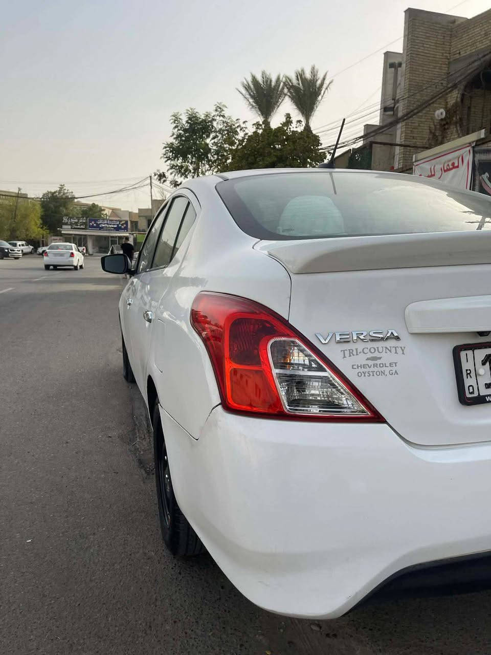 سياره نيسان فيرسا موديل 18 رقم بغداد دولي باسمي وارد امريكي ضربتها جاملغ خلفي ايسر بامريكا كير ومحرك مكفولات 
تبريد ثلج باتري جديد دوشمه جديده السعر 100$وبيها مجال قليل 
ت***********
