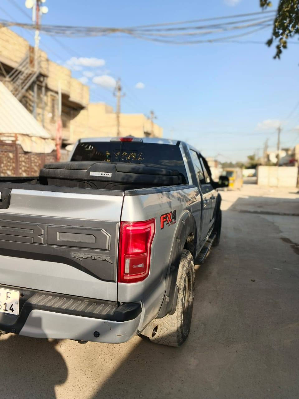 السلام عليكم 

فورد F150  2016

منضومه غاز 
تانكي أبو 100 لتر

محدثه رابتر بل كامل 

4×4 دبل إكسل 
قفل اكسل

رقم سليمانيه هزه جديدة 

فول مواصفات الأخير

السياره حادثه خشم البنيد والجمالغ 
نفسهن مرجعيهن وجوه البكلايت بيه 
شويه صبغ وسونار موجود
بدون ايرباك

مكينه  V8 5000

كير طرح 

درج بل باب الخلفي 

3 فئات قياده

تحكمات

بانوراما قطعتين 

تشغيل عن بعد

رادارات 

شاشه كبيره

تبريد قطعتين 

تدفئه كشنات 

منضومه زنون

السياره بيه بعد مواصفات و معروفه الفول مواصفات 

السعر 215

عنوان السياره 
بغداد الامين الثانيه
*********** للاستفسار

