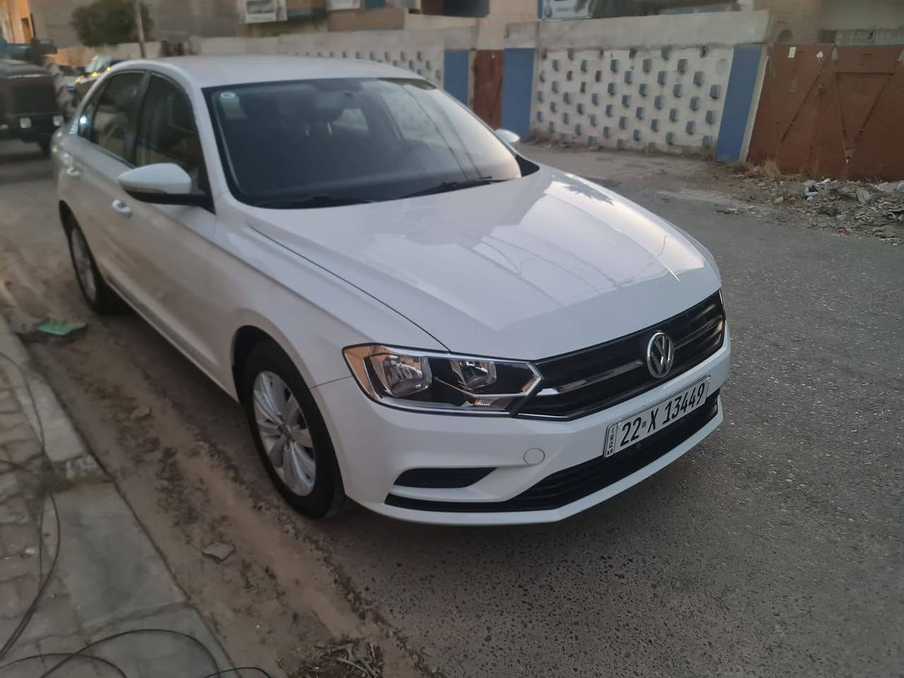 الســـلام عليكـــم
سيارة فولكس واگن جيته بورا   2022 للبيع  السعر 122 تحويل ثاني يوم السياره مكفوله    وبيه شاشه دايمون 2k فول HD  وكامره جدا واضحه وحساسات  خلفيه وحساس اطارات وحساس توقف يعني تطفه بالزدحام   و ABS ولايت عالي زنون .. والسياره شوفت عينك بالحقيقه بعد احله   فول كله محسن و دهن موتل اصلي والسياره ماشية 12  الف كيلو يعني جاهزه ماتصرف عليه ربع  تبريد ثلج ❄️  وبالمشي سنويه جديده وي بطاقة بانزين رزنه وعزله فول  العنوان  كركوك /  ***********
