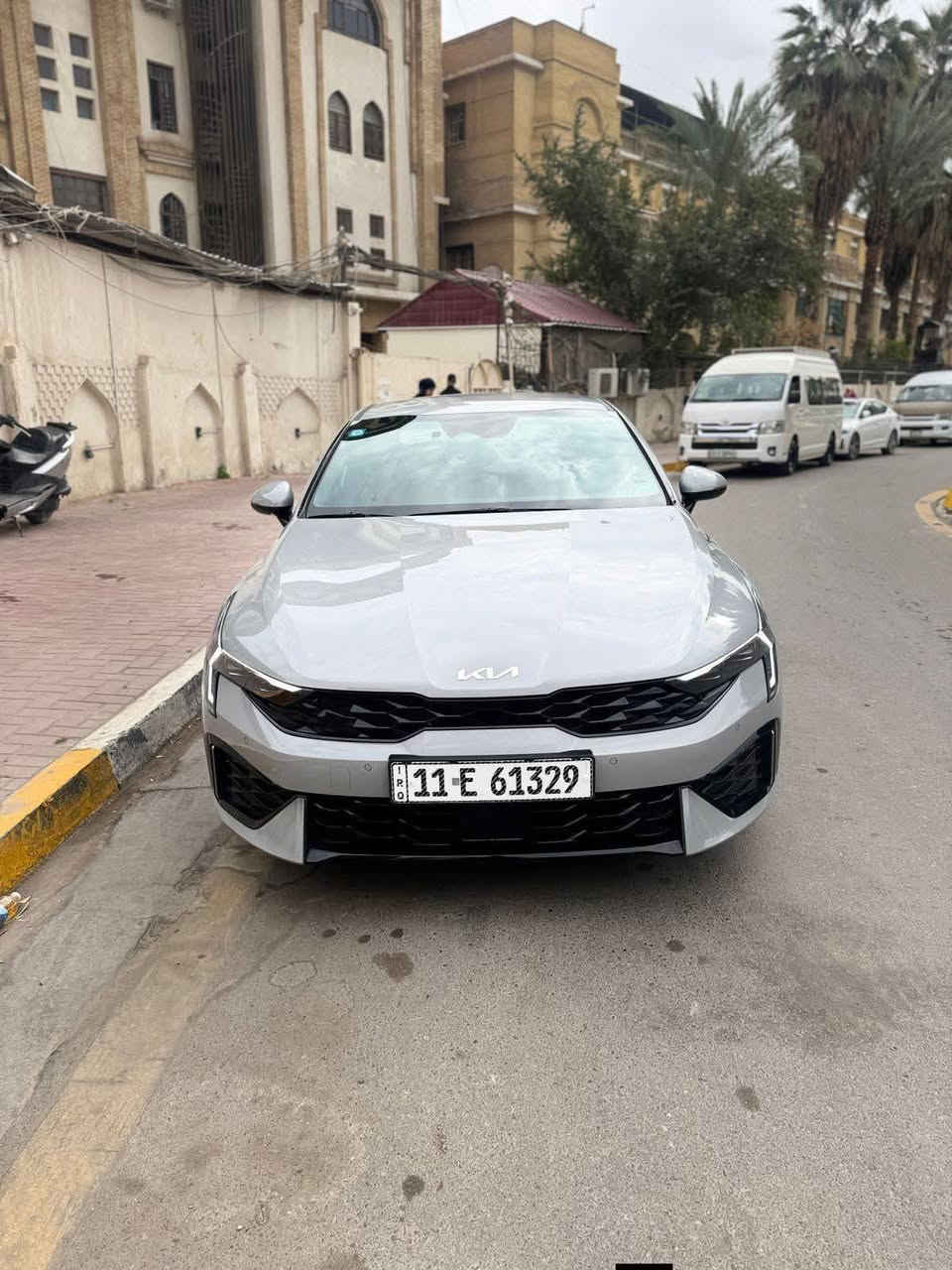 🔥 فرصة مميزة للبيع 🔥

كي فايف موديل 2024
محرك 2000 هايبرد سي سي اقتصادي وقوي

✨ المواصفات:• كار بلاي (Apple CarPlay)• شاشة كبيرة متصلة•
 كاميرا 360 درجة•
 داتا شو•
 مقاعد جلد فاخرة•
 مقاعد تدفئة وتبريد•
 قير أوتوماتيك 8 سرعات•
 بصمة تشغيل + بصمة أبواب•
 إضاءة ترحيبية•
 سايد بريك بصمة•
 Auto Hold• نظام موس للتحكم•
 مواصفات كثيرة جداً

💎 سيارة فخمة – نظيفة – جاهزة للاستخدام

📸 الصور توضح التفاصيل أكثر

📞 للاستفسار: *********** رقم بي واتساب مكان سياره الأعظمية بغداد, العراق
