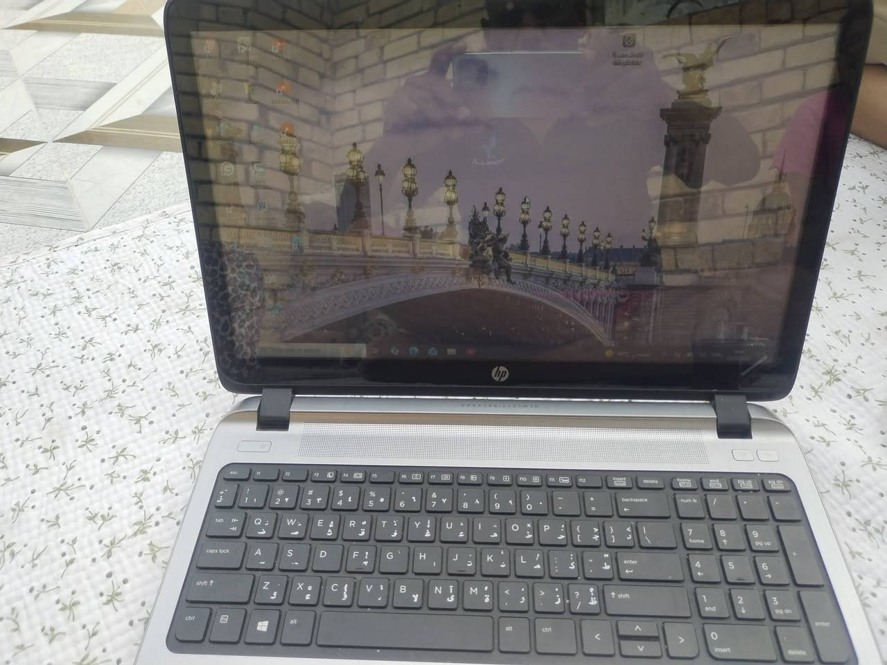 لابتوب لمس كوت حي الحكيم السعر ٢٥٠ وبيه مجال ***********

