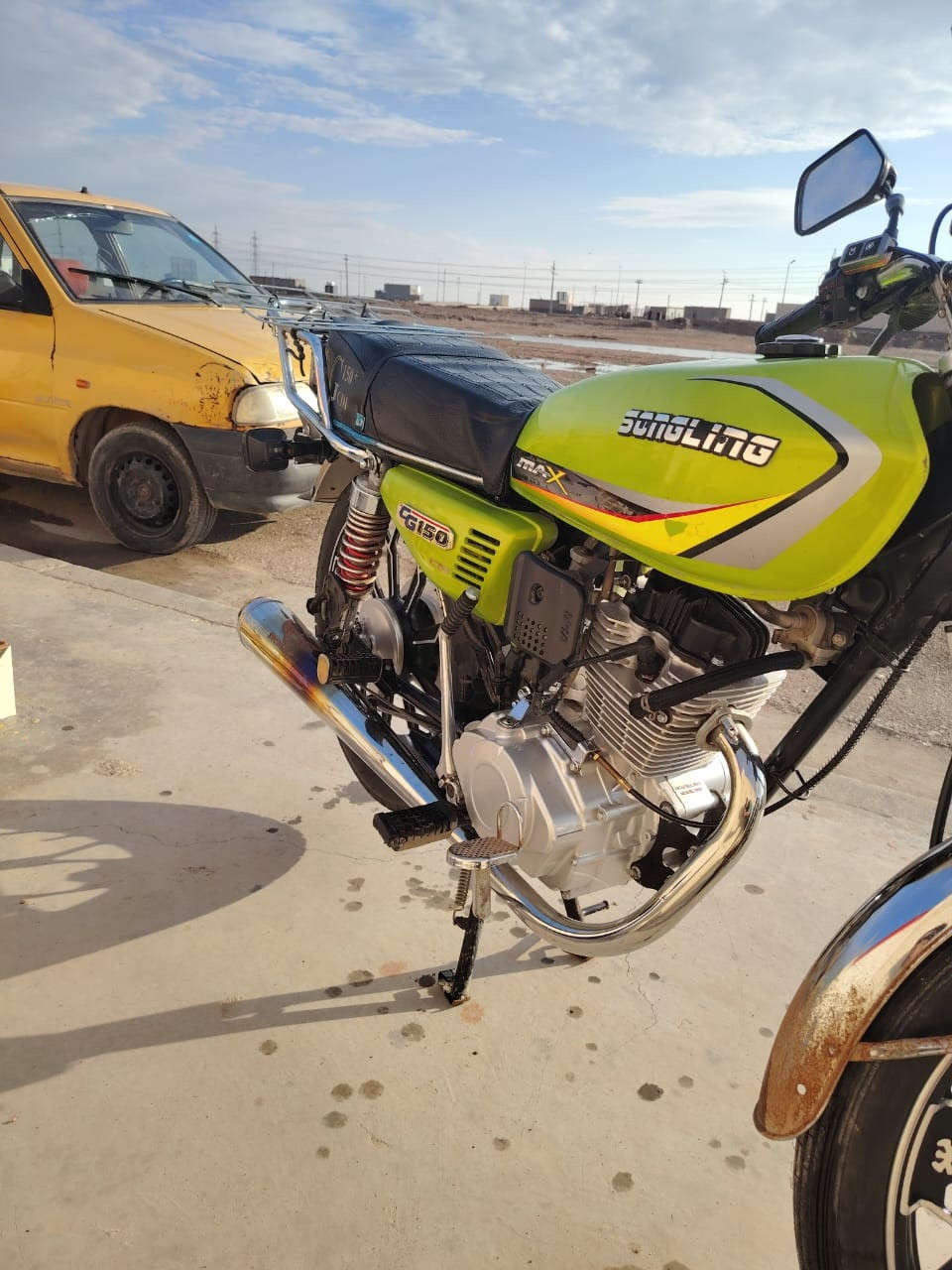 دراجه سولنك مديل حديث بصمه تحكم عن بعد كوله شغال اوراق اصولي تترقم كبل وكيلها معرض بغداد المطلوب مراوس بوكسر نضيفه واذا ابيع ب مليون و350
تلفون ***********
