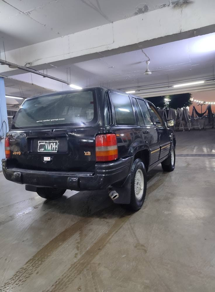 سلاوی خوا لە هەموو لایەک 
ئەم گوڵە جوانەمان هەیە بۆفرۆشتن  
 Jeep grand cheroki 1996 
 ئارم پلاستیک سلێمانی  زۆر تندو تۆڵوو بێ عەیب کارەبای گێر مەکینە بەشەرت بێ تەقەو رەقە 
گێروو مەکینەی  vvt 3000 زۆر بەقوەتو نەرمو نۆڵە 
فرۆشتنو گۆرینەوە  تکایە مەیە بۆ سعر پرسین  هەموویم نوسیوە  
***********  ڤایبەرو  وەتس ئەپ السليمانية, العراق
