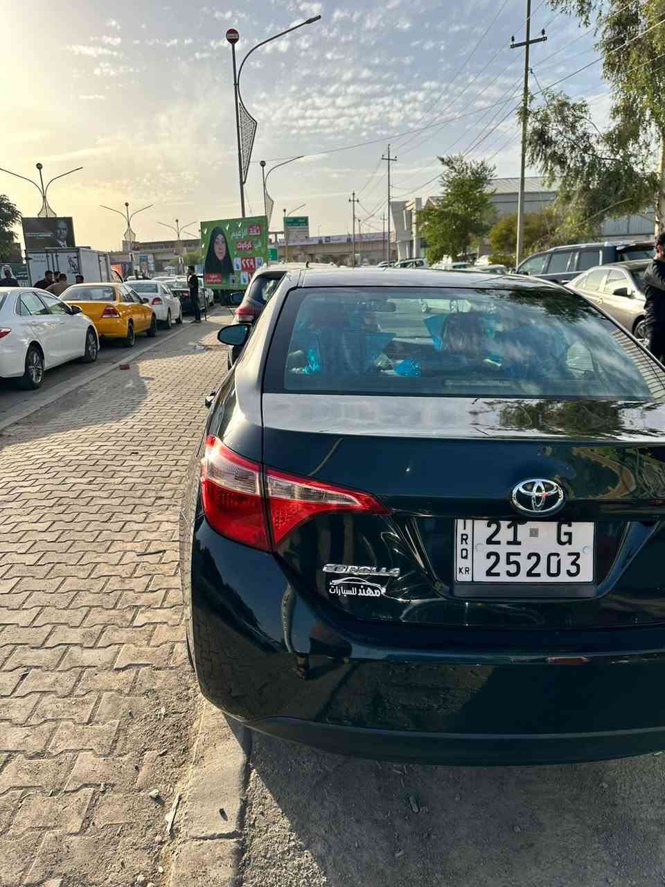 كورلا  Le 2017 
السعر 133
ضرره فقط بونيد بدون دواخل 
رادار شغال 
گير محرك شرط مامفتوح 
ماشي 97 الف 
سنويه جديد دفتر بانزين  موجود
***********
