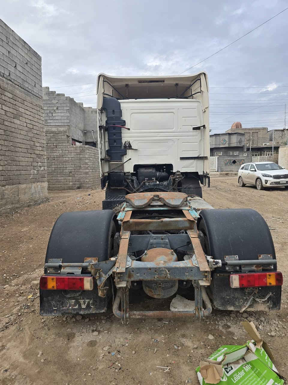 السلام عليكم لوري فالفو راس تريله للبيع موديل ٩٧ رقم فحص الانبار دافع كمرك مربوط نساف قلاب السعر ٦٥ بي مجال الهاتف ***********
