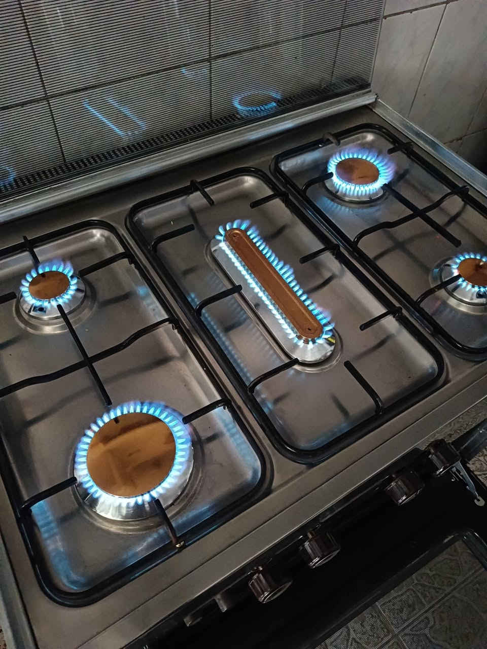 طباخ عشتار مصري نظيف سعر ٢١٥مجال بسيط مكان ابودشير وكو توصيل كروه*********** بغداد, العراق
