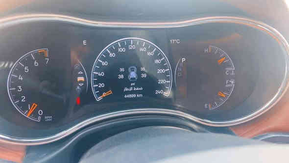 جيب سومت 2021 خليجي
محرك 6سلندر
المواصفات:- 
- رادار امامي وجانبي وخلفي توقف ذاتي عند الرجوع للخلف
- بانوراما
- بصمة تشغيل واربع بواب بصمة
- تشغيل عن بعد 
- جكات
- داخل مشمشي
- كشنات خزن
- كشنات كهرباء وجلد الامامية تدفئه وتبريد
- كشنات الخلفيه جلد و تدفئة
- ستيرن كهربائي
- جنطة كهرباء
- لايت زينون عالي ناصي 
- دفع رباعي
- دشبول جلد ستيرن جلد
- شاشة كبيرة مع نفكيشن GPS
- بقية المواصفات المعروفة مال سومت سيارة جديدة فقط رصعة بجنطة 
- السيارة مرقمة بغداد
مكان سيارة بغداد
- تفاصيل الاتصال 
***********
