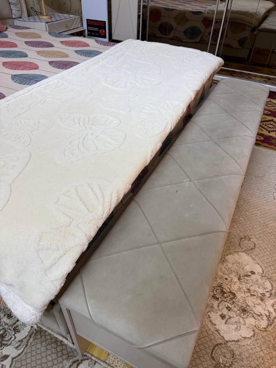 غرفة نوم تركيه للبيع سعرها ٩٠٠ ماخذيها من هوم سنتر وفخمه للتواصل عالخاص بغداد, العراق


**إذا كنت صاحب هذا الإعلان وتريد حذفه لأي سبب، رجاءا أرسل رسالة إلى الدعم الفني**