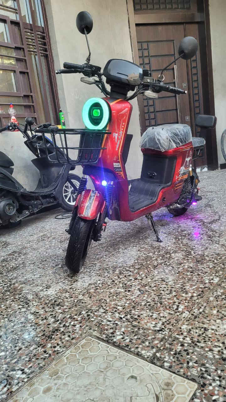 السلام عليكم دراجة شحن R9 نظيفة استخدام قليل 6 بطاريات ملف 1200 السعر 425 وبيهة مجال مكاني الغزالية موبايل ***********
