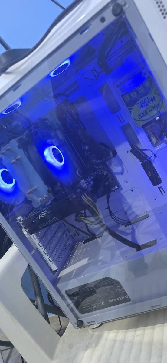 سلام عليكم

حاسبة للبيع مواصفات

GPU:1650

CPU:15-10400f

Ram:16 GB DDR4

MB:H410 S2H

Storage:1TB HDD

PSU:500Watt

ضايف للمعالج مروحة تبريد غازي ضايفل للكيس مراوح اضافية ف صار المجموع 6 مراوح 3 ادخال و 3 اخراج بالصور طالع تخزين اضافي ما عليكم بيه

***********الرقم:

مكاني البصرة دور الضباط ورة ملعب البلديات

ما عدي توصيل لان الكارتونة ضايعة ف تجيني

تفحصه وبالعافية عليك
