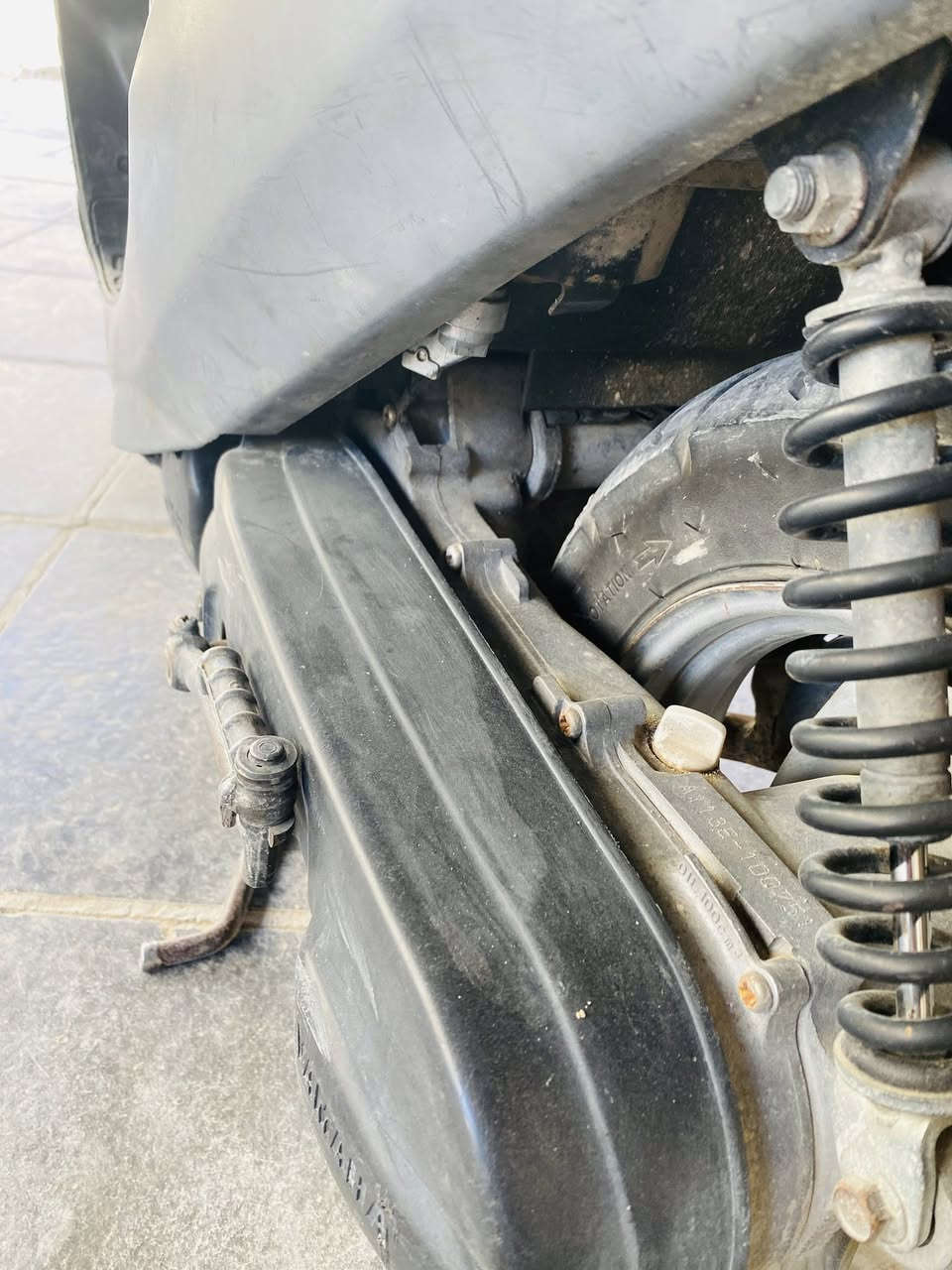 سلام عليكم بترا لبيع توني ماخذه شغاله من كلشي شرط الفحص برغي ما مفتوح بيه بعتهي كرتون بس كشن شويه بي تشوه دراجه 1ع1ربع ما ذب عليه دراجه ع وضع الحاويه سعر خاص رقمي ***********وتساب (دراجه ما بيه قطعه تجاري كله اصلي )
