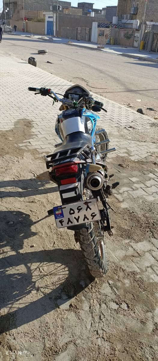 دراجه للبيع مديل 18 اوراقها اصوليه دراجه مكفوله.  كله شغال. سعرها 800وبيها. مجال قليل. رقمي ***********
