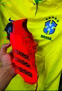 اديداس • مقاس٤١ • قطعه مفوله