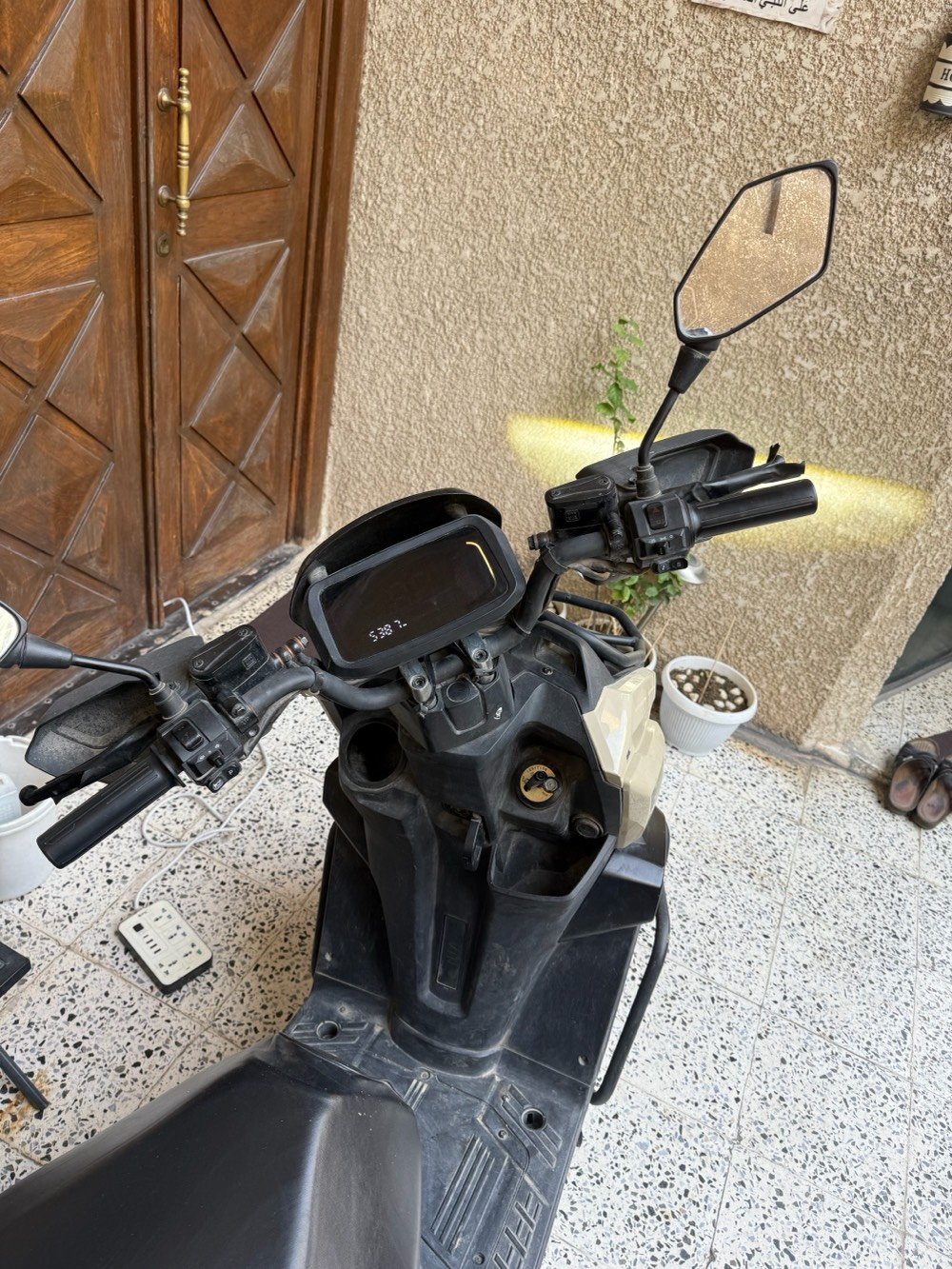 اباجي شحن للبيع
سرعة 65-70 حقيقي
ملف 2000W حقيقي
بطاريات عدد 12v/32AH 6
عجلات E جوبلس قياس 90/90-12
نضام دبل اشارة
شاشة ديجيتال ذكية بريكات دسك هيدروليك امامي والخلفي المسافة المقطوعة 60km
بصمة تشغيل عن بعد نحمل اوزان ثقيلة
لايت LED زنون ستاند جانبي وتعليق
ضام 3 سرع
العنوان / بغداد اعظمية
للتواصل واتساب ***********