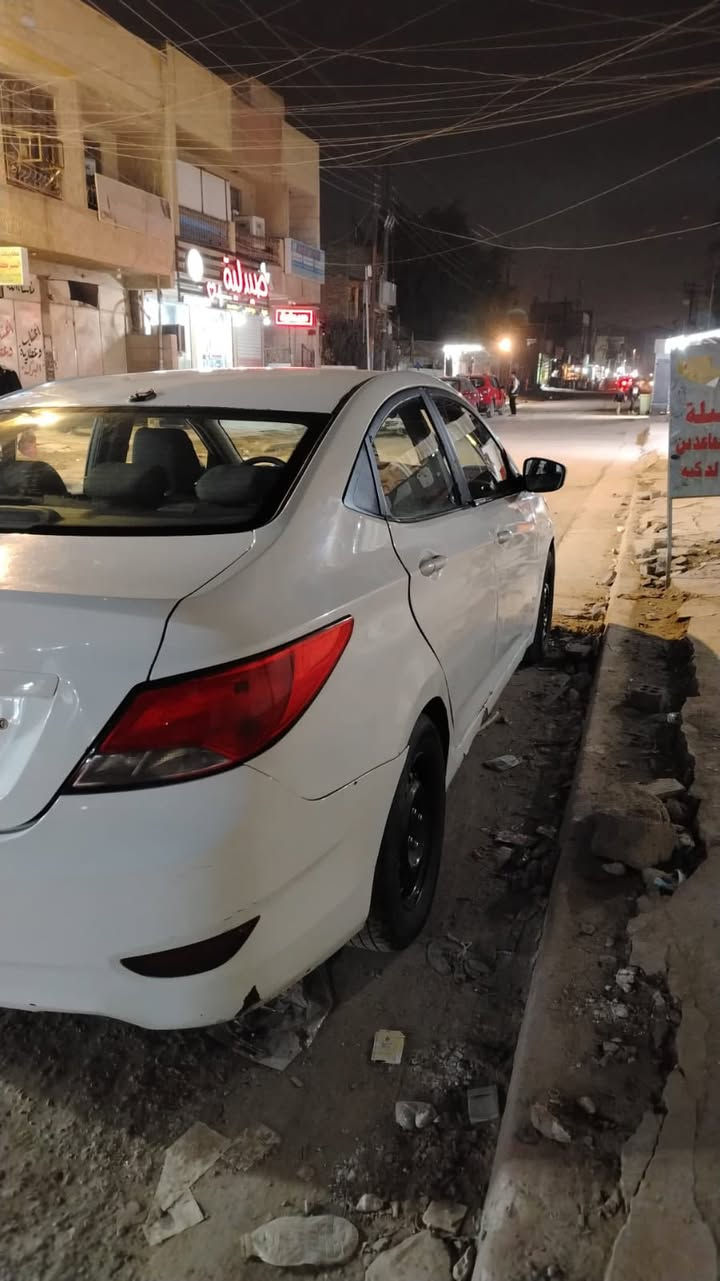 بالتقسيط فقط لسكان بغداد وبدون كفيل مقدمة ٣٠ ورقة تدللون والقسط ٣ ورقات
اكسنت موديل ٢٠١٢ امريكي حادث بنيد وجاملغ وصبغ ٤ قطع محرك ١٦٠٠ سيارة جاهزة للشغل مكاني البياع حي الشهداء 
للمعلومات اكثر ***********
