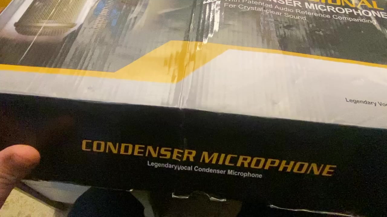 جهاز صوت امزون 🎼🔈🎤🎛️
مايك و ستاند و جهاز تنظيم الصوت معداته كاملة وجديدة
السعر ١٥٠٠٠ 
للتواصل خاص أو واتساب ***********
