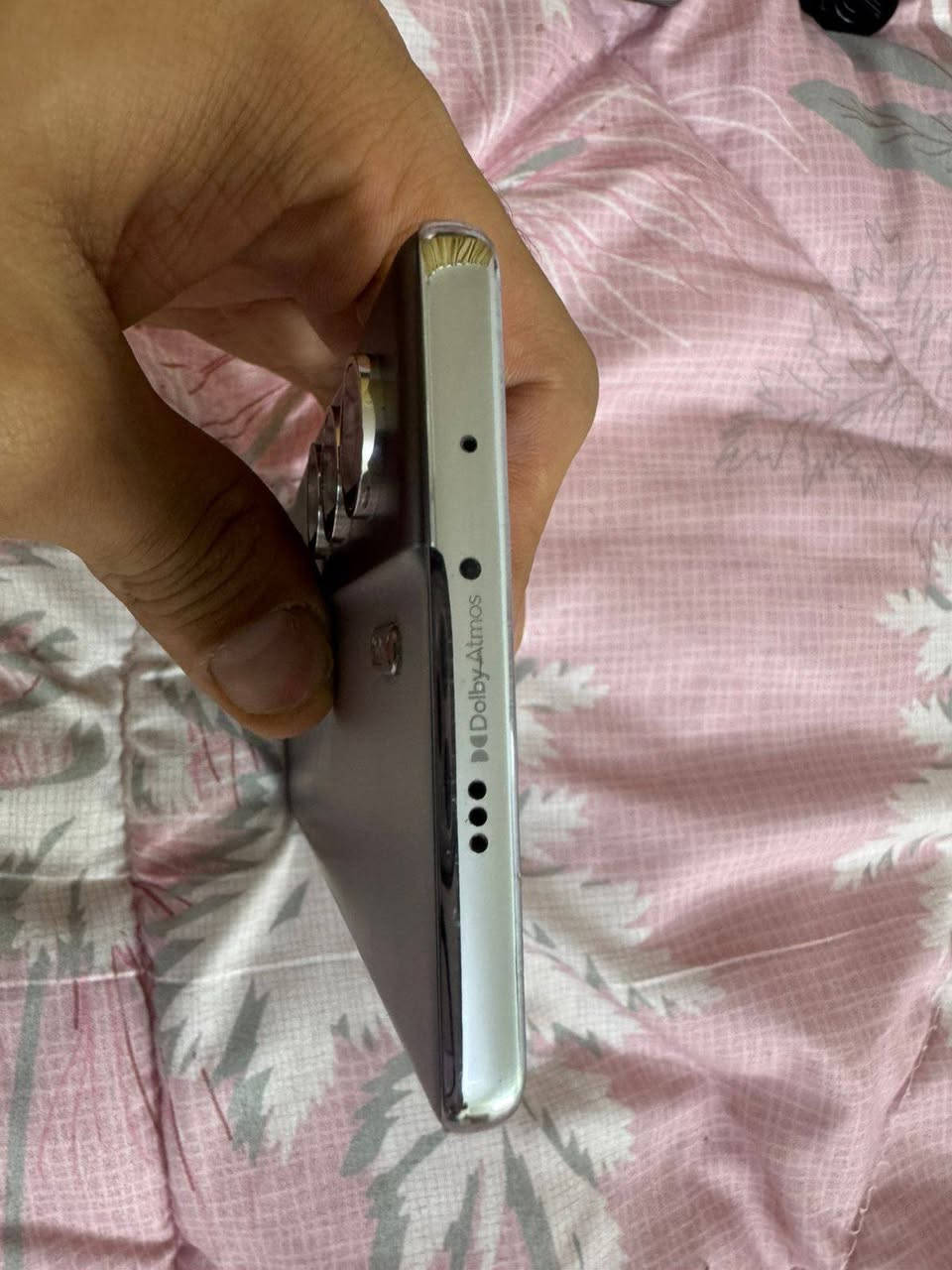 تـڪنو كامون 40 برو جهاز استعمال قليل ذ 256 ارجع واكرر جهاز استعمال قليل جدا ويا كارتونته و كل ملحقاته كامله مراوس ب أيفون ١٢ برو او ١٣ عادي الاستفسار ***********
