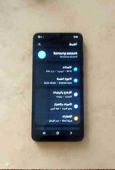 سامسونك a05 جدا نظيف ومامصلح ولابيه عطل او خلل ذاكرة ٦٤ج السعر ١١٠ هاتف *********** الجريخي
