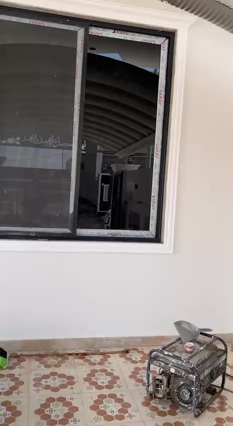 كادر نعمل كافة انواع الديكورات الداخليه والخارجيه فوم بوردكس جبس سقوف ثانويه وكافة انواع الاصباغ وطلس وشغل درجه اوله للاتصال *********** او مراسله الصفحه
