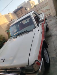 سياره موديل 93للبيع او مراوس ب عذاري وانطي فرق سنويه لل 31ياله تنتهي ‭...