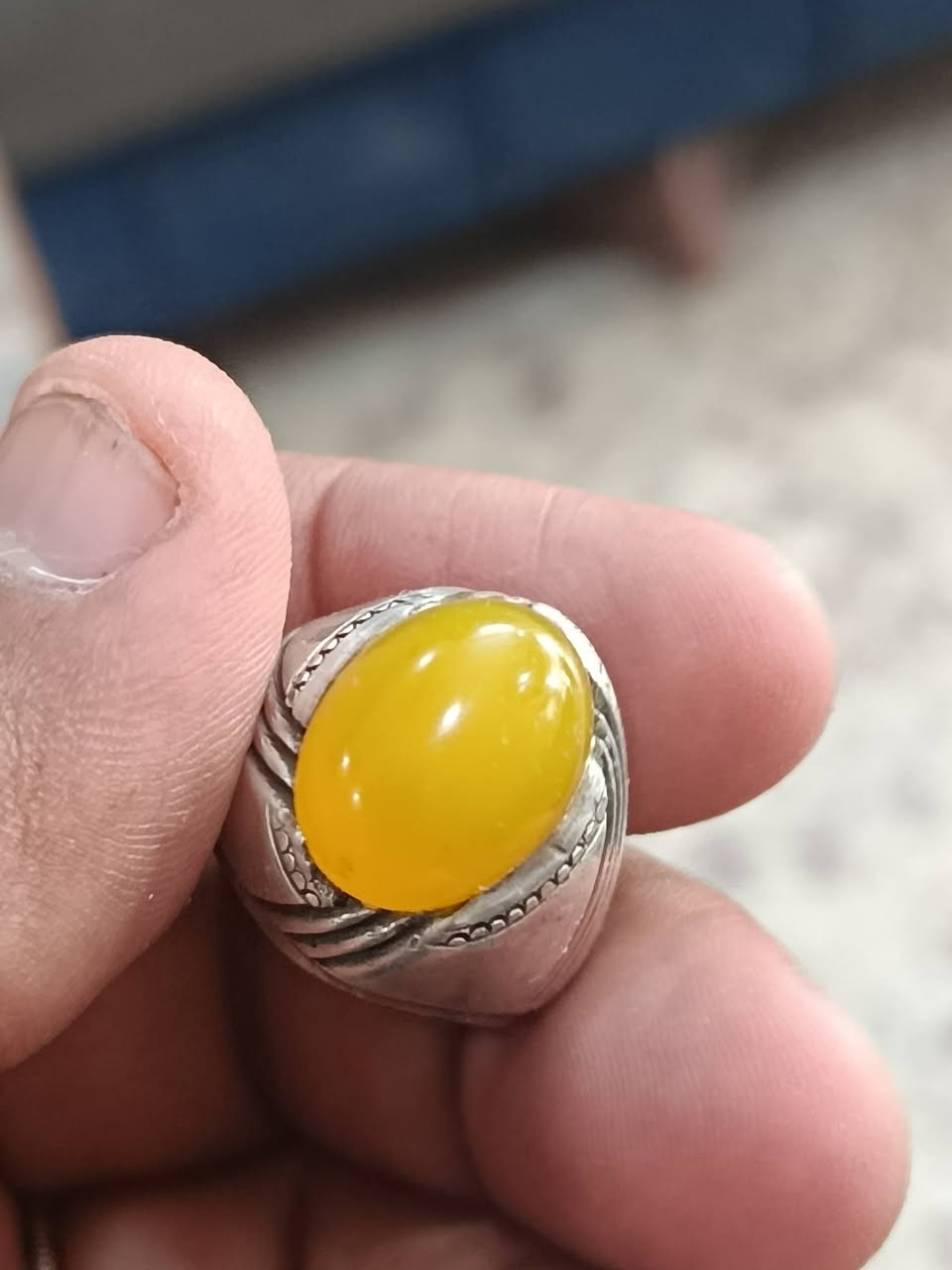 يماني شرف الشمس  مخطوط حرز شرف الشمس
قياس 23
السعر 65 
***********
الامين الثانيه
