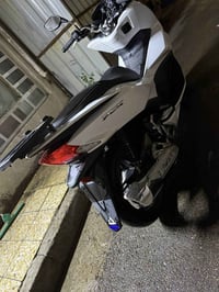 Pcx  جيل الثاني لون ابيض  مكفولة كفالة عامة  مكاني بغداد قرب المنصور  ...