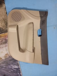 بطانة يمين • قطع غيار