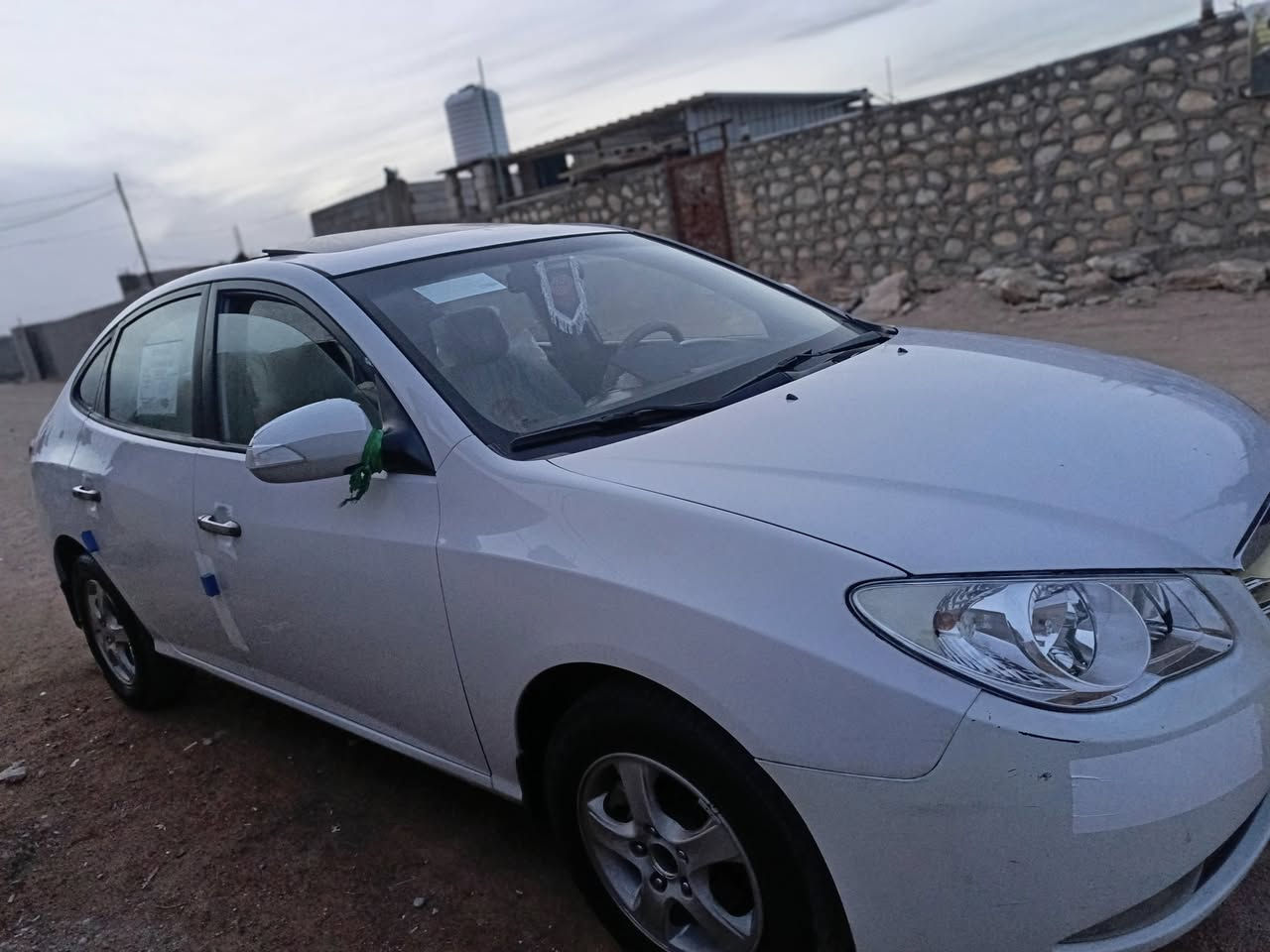 للبيع النترا خليجي 11 اربيل انكليزي
مكينه كير حداديه تخم تأير جدد تبريد ثلج كله جديد 
فول واحد على واحد فتحه تحكم اشاير داخل بيجي 
بيه بنيد رش بدون دواخل الباقي كفاله عل سونار 
السعر. 115 أو بيه مجال قليل 
للاستفسار.  *********** مكان نجف عمود 240
