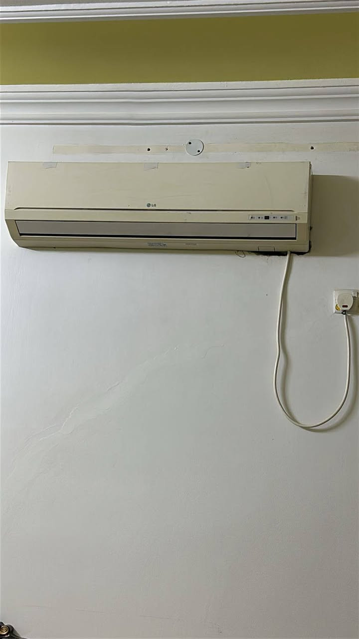 غراض بيت للبيع تخم 10مقاعد حطاطه حيل نضيف سعر 350وبي مجال 
ديوان حطاطه 10مقاعد سعر 250
ثلاجه حيل نظيفة سعر 250
براد شغال حار وبارد سعر 100وبي مجال 
سبالت عدد2 نوعية الجي طنين سعر لواحد 250وبي مجال 
كاونتر حيل نظيف وياها اوفن سعر 600وبي مجال 
طباخ حيل نظيف شغال سعر 350وبي مجال للاستفسار اتصل على رقم ***********او ***********
