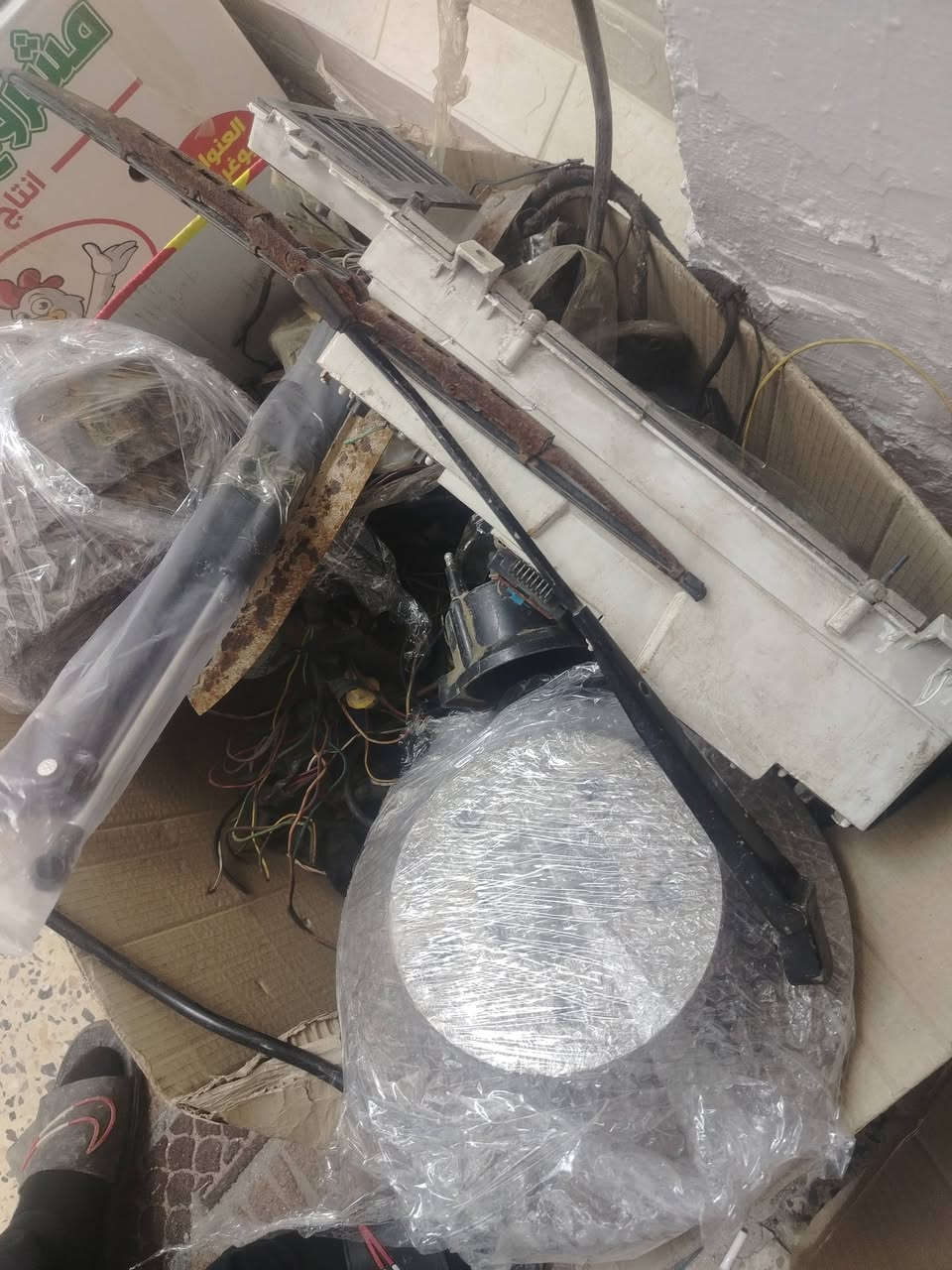 قطع غيار السيارات جيب
سيد صفاء ***********
*********** واتساب
