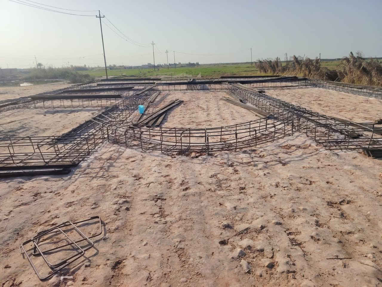 صلي على محمد وال محمد شغل كلش حلو ومناسب العرصه 200 متر ناخذها ب 600 تسليح او نجاره صب اذا عندك عرسه 150 متر ناخذها ب 500🤲👍 ***********👉
