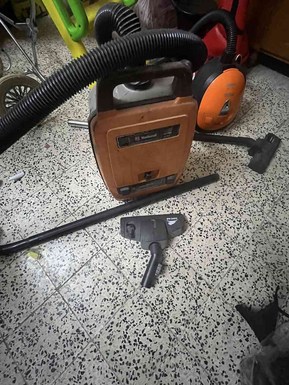 مكانس اثنينهم ابيعهم شلعه مستخدم الي يفيده يراسلني خاص وحده منهم ماركه ناشينل


**إذا كنت صاحب هذا الإعلان وتريد حذفه لأي سبب، رجاءا أرسل رسالة إلى الدعم الفني**